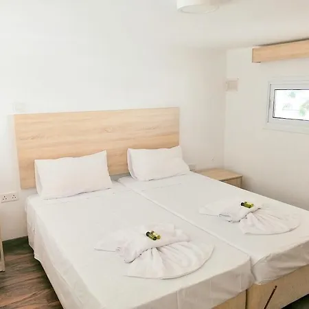 Aparthotel Florea 3*