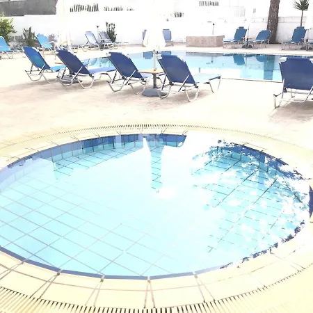 Aparthotel Florea